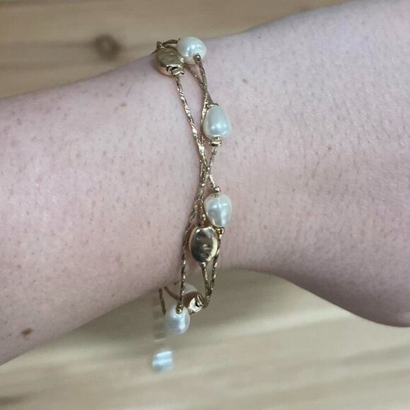 Banana Republic Gold And White - Picture 1 of 6